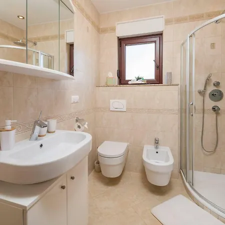 Apartment Novi Kaštela