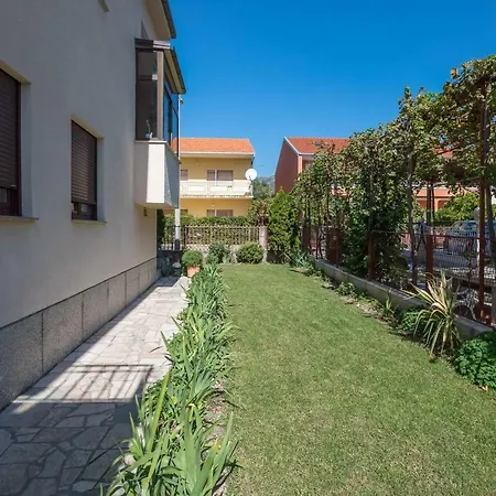 Apartment Novi *